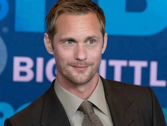Alexander Skarsgård se proslasvil díky seriálu Pravá krev či Sedmilhářky.