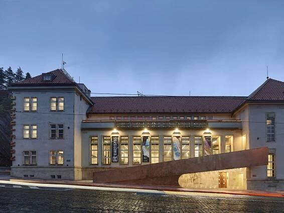 Současné galerie I: Kunsthalle Praha