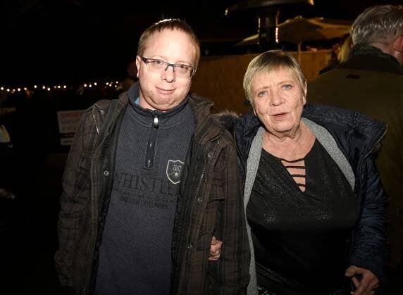 Podoba se synem je neuvěřitelná. Je po mně hodný a otevřený, říká Jaroslava Obermaierová - galerie | Život v Česku