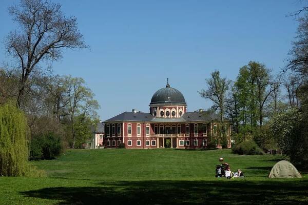 Veltrusy