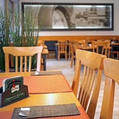 Provoz restaurace pod Karlštejnem | BELLEVUE - VYHLÍDKA penzion Karlštějn 