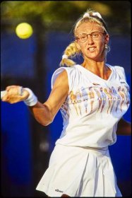 Mary Pierce Tennis Forehand Wallpaper
