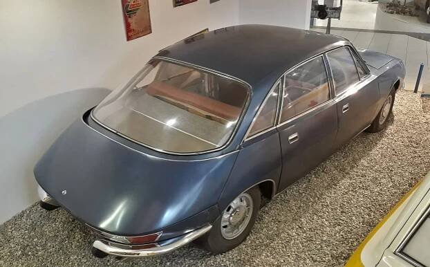 Tatra 603 vznikala v utajení, pak se stala legendou. Jednu dostal i Fidel Castro