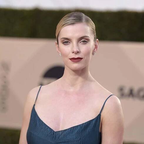 Betty Gilpin Channel
