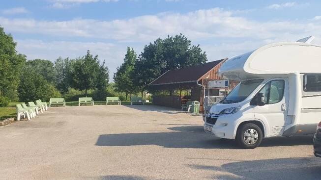 Parkování Gabčíkovo-1