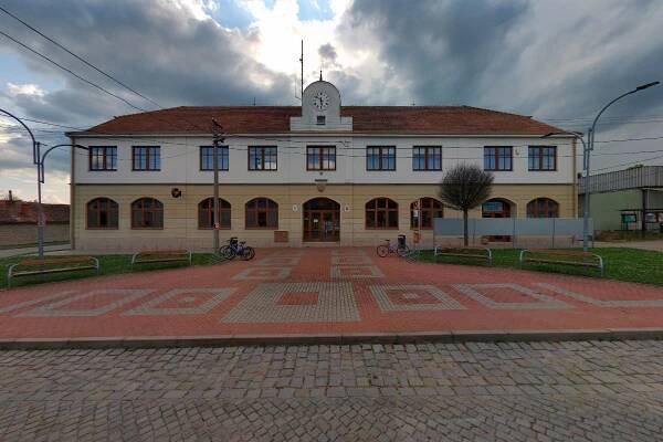 Brankovice - úřad městyse foto 2