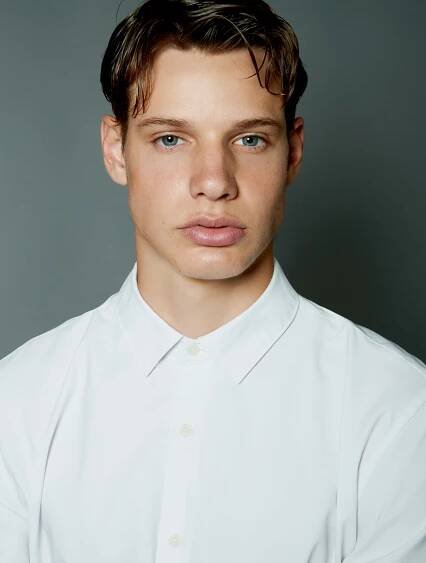 Leo White