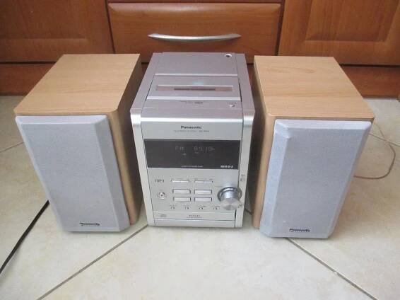 Nabízím minivěž Panasonic. Radio hraje pěkně. - TV, audio, video