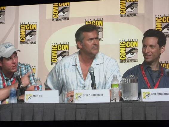 File:"Burn Notice"s Matt Nix, Bruce Campbell and Ben Shenkman (3750924295).jpg - Wikimedia Commons
