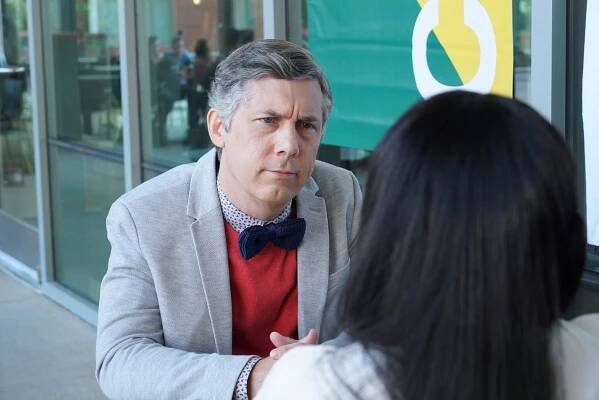 Grown-ish - Jestli to čteš, je pozdě - Z filmu - Chris Parnell