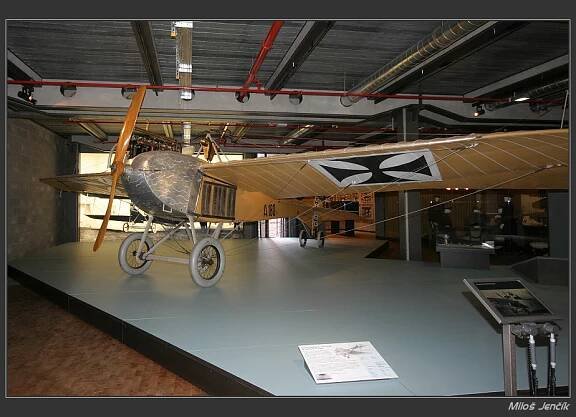 .:: airfoto.jencik.net .:. Deutsches Technikmuseum Berlin | Berlín | 8. 5. 2007