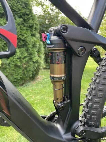 Karbonové celoodpruže kolo Cube Stereo 120 HPC SLT