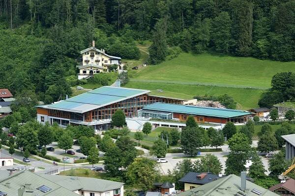 Soubor:Watzmann Therme.jpg