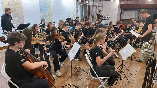 Koncert Big Boss Band a Orchestr a sbor ZUŠ Žirovnice 22.1.2024 | ZUŠ Sezimovo Ústí