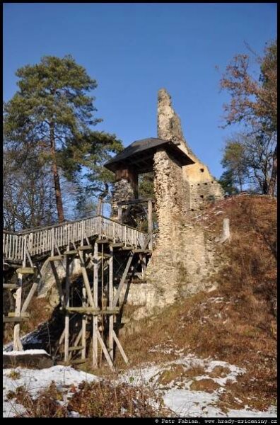 Zlenice–Hláska – fotografie / hrady-zriceniny.cz