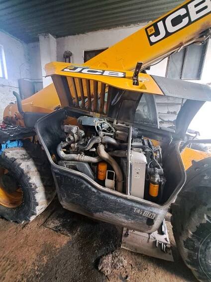 JCB LOADALL 541-70 T4i - Výmena vstrekovačov - Agroservis Vyder