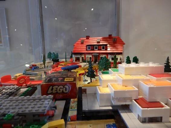 Ašské kostičky - výstava modelů a exponátů z kostiček Lego - Oficiální stránky Dům historie Přešticka