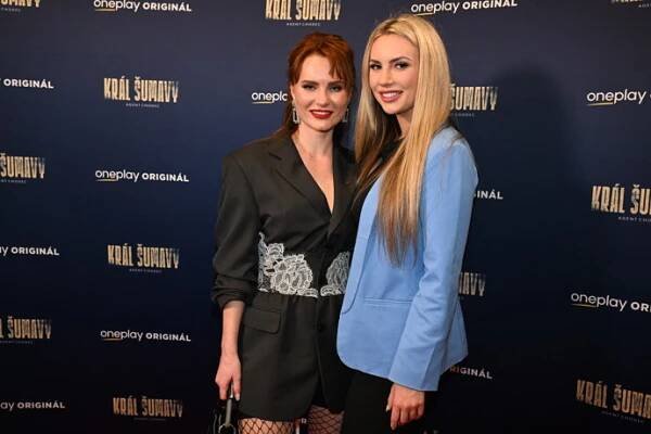 FOTO: Maria Pavlova zapózovala s Viktorií Vackovou. – stránka 5