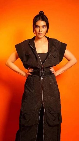 Karishma Tanna's all-black look takes fashion to the next level