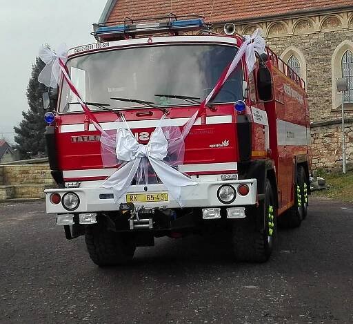 V obci Sopotnice mají „staronovou“ Tatru od kolegů z Vamberka, na nákup přispěl Pardubický kraj | POŽÁRY.cz - ohnisko žhavých