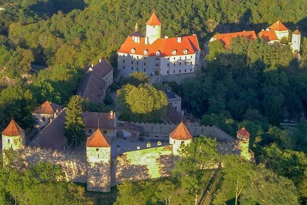 Hrad Veveří - firemní akce a teambuilding na hradě | Z-AGENCY