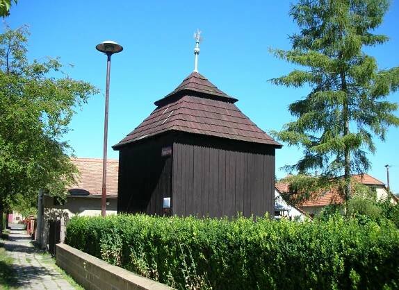 Fotografie - Dřevěná zvonice Končice - 01.08.2020