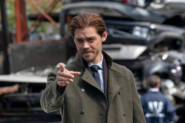 Prodigal Son - Family Friend - Z filmu - Tom Payne