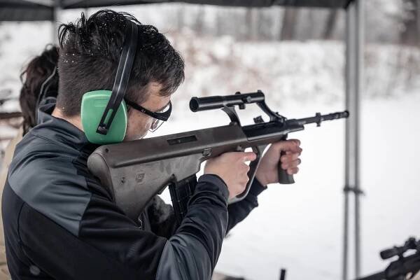 Střelnice SPORTLOV, střelba junior z pistole, z pušky, a z karabiny, náboje v ceně, instruktor,