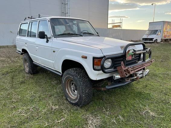 TOYOTA LAND CRUISER HJ60 -