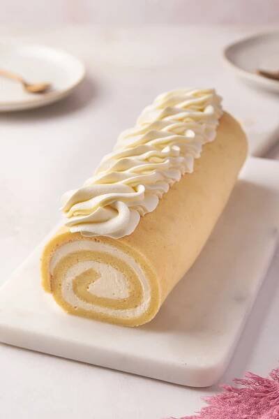 Vanilla Roll Cake