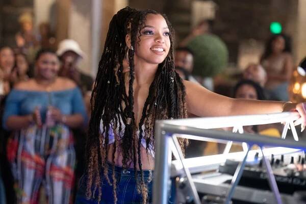 Chloe Bailey's Sister Halle Hasn't Seen Her First Lead Role in Peacock's Praise This: 'Hope She Likes It'