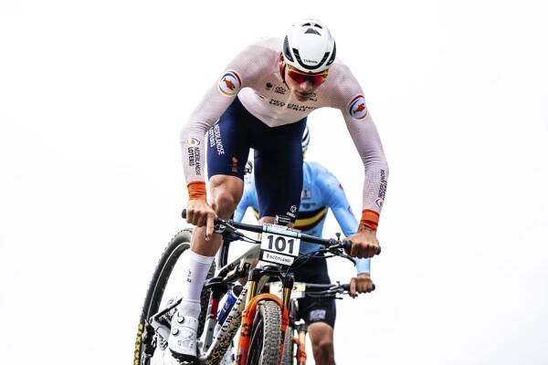 Van der Poel, Pietersová nebo Schurter ozdobí program v Novém Městě