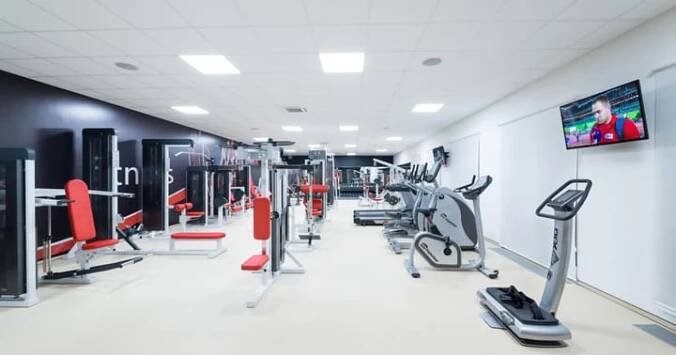 Posilovna ve fitness centru Relax21 Uherský Ostroh – Trénink pro každý sval těla