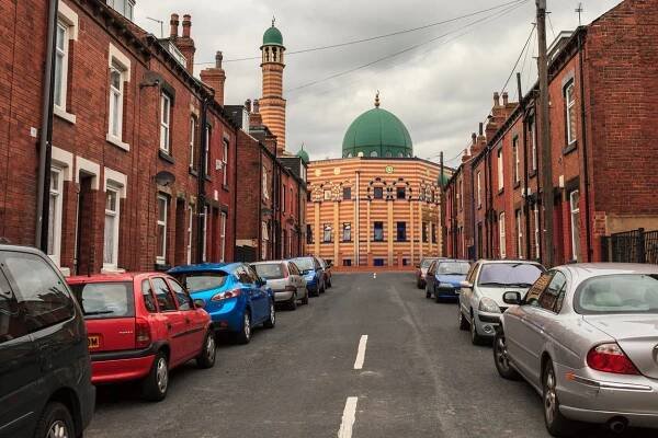 A ‘Daily Mail’ article claimed that parts of Blackburn, Didsbury, Bradford and Dewsbury were no go areas for white Brits