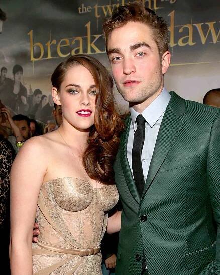 'Twilight' Director Says Kristen Stewart and Robert Pattinson Kissed on Her Bed During Audition