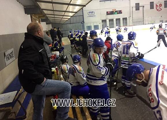Play off na jihu začalo domácími výhrami Veselí a Strakonic. Venku uspěly Milevsko a Humpolec | Jihočeský hokej