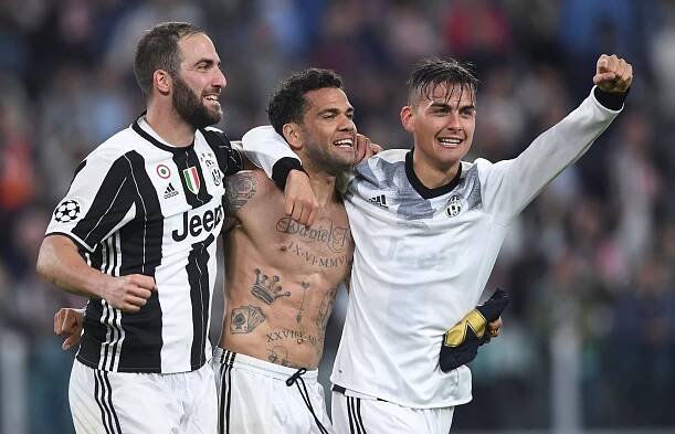 Juventus má velkou šanci Ligu mistrů vyhrát, ví Allegri. I díky skvělé fazóně Alvése