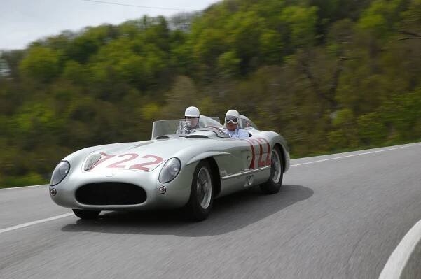 Stirling Moss on Racing a Mercedes-Benz 300SLR in the 1955 Mille Miglia - Motor Trend