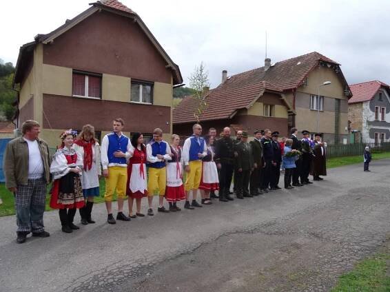 1.5.2015 Ročovské máje - Oficiální stránky obce Městys Ročov