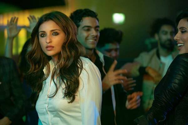 Parineeti Chopra - Dívka ve vlaku - Z filmu