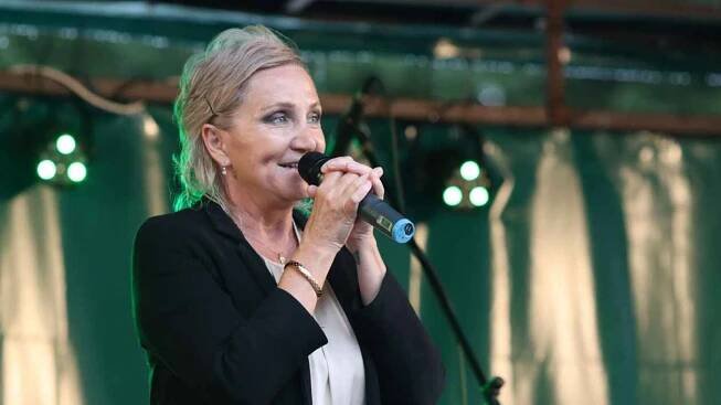 Advent v Aši bude letos bohatší. Zahájí ho koncert Báry Basikové
