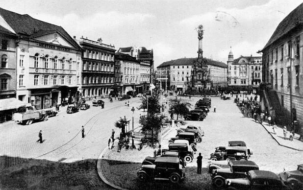 Obrazem: Jak Olomouc získala českou identitu. I kvůli závodu s Brnem