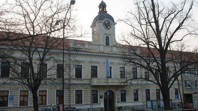 Městská kasa krvácí: nejvyšší odměny na radnici v Blansku lidem vadí