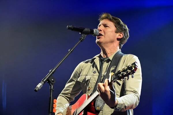 Foto: James Blunt, Forum Karlín, Praha, 4. 3. 2024
