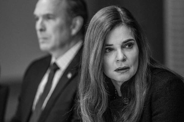 Betsy Brandt - Actress