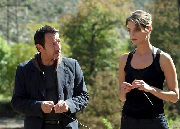 Komisař Adamsberg - Muž naruby - Z filmu - Jean-Hugues Anglade, Hélène Fillières