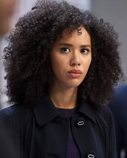 Jasmin Savoy Brown – Forehead, Hair, Chin, Outerwear, Hai…