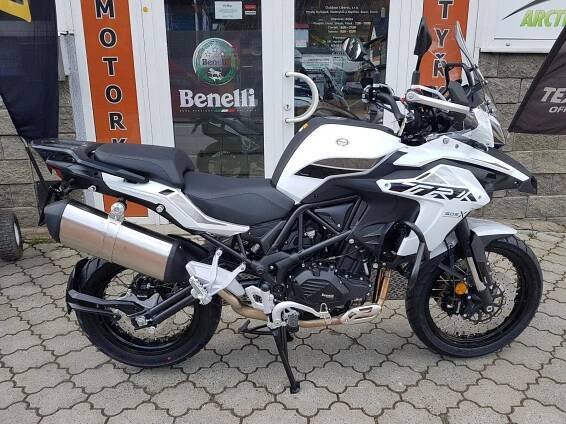 Benelli TRK 502 X ABS, ZÁRUKA 4 ROKY, AKCE KUFRY (NOVÁ, 2025), 164.990 Kč