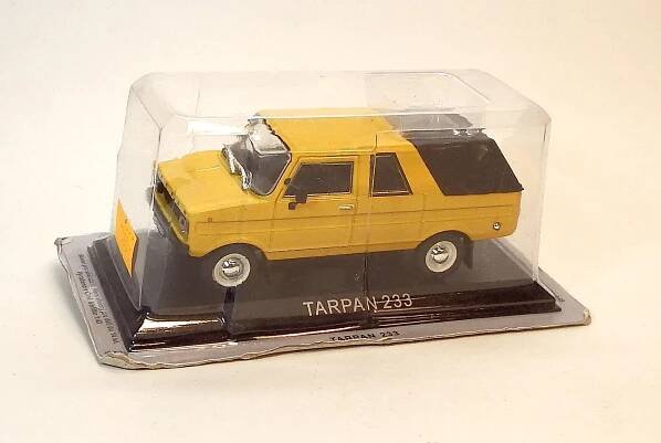 1:43 Tarpan 233, bazar - DeAgostini
