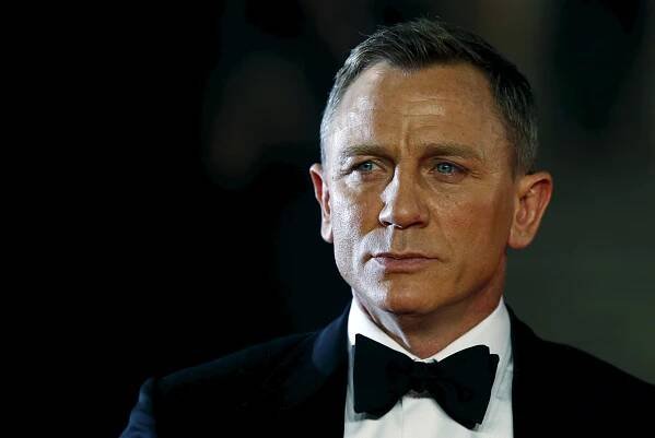 Představitel Jamese Bonda Daniel Craig na premiéře... | iROZHLAS - spolehlivé zprávy